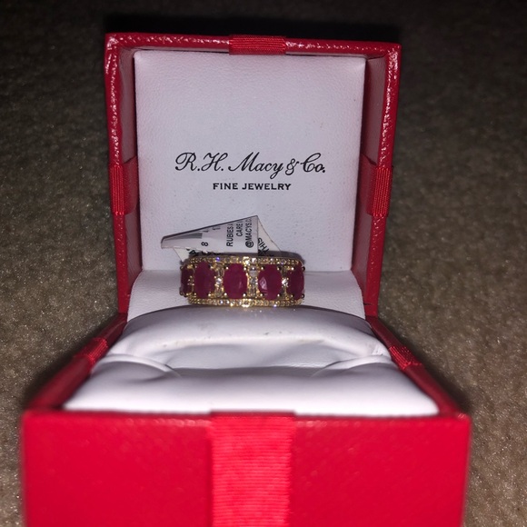 Ruby (2-7/8 ct.) & Diamond (1/3 ct.) in 14k Gold - Picture 8 of 10